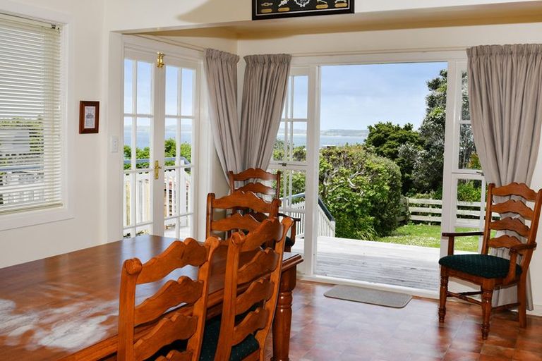 Photo of property in 38 Cumberland Street, Leigh, 0985