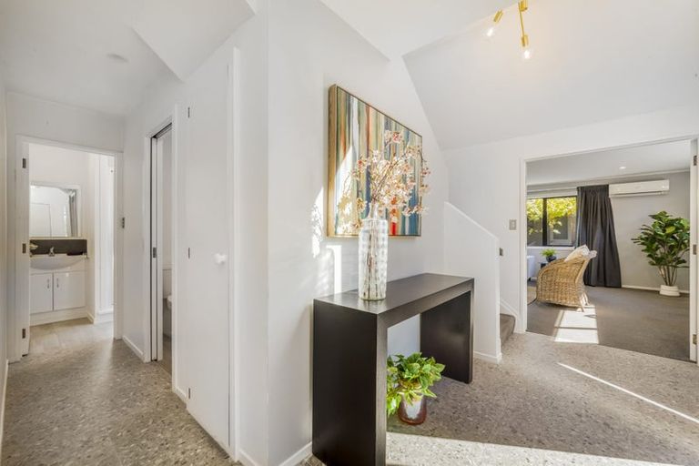 Photo of property in 17 Sayers Crescent, Ilam, Christchurch, 8041