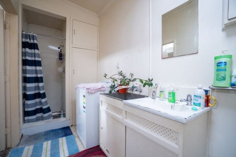 Photo of property in 90 Victoria Avenue, Palmerston North, 4410