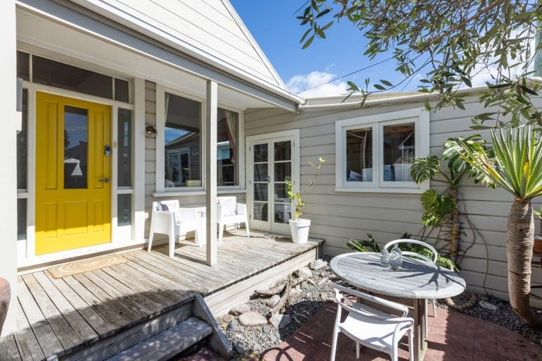 Photo of property in 78 Charles Street, Westshore, Napier, 4110