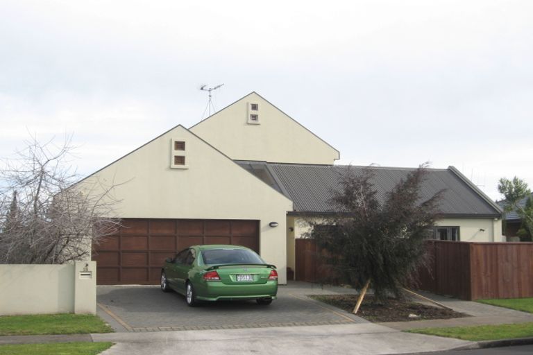 Photo of property in 15 Blairgowrie Place, Rototuna North, Hamilton, 3210