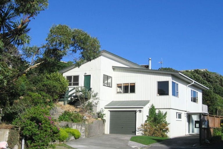 Photo of property in 3 Paua Place, Camborne, Porirua, 5026