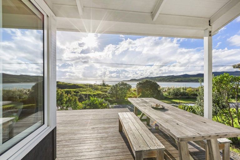Photo of property in 131 Riria Kereopa Memorial Drive, Raglan, 3297