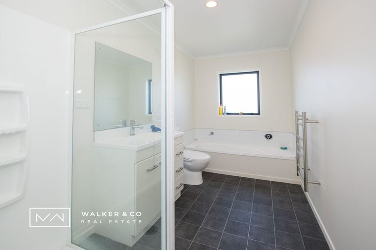 Photo of property in 12a Fraser Crescent, Elderslea, Upper Hutt, 5018