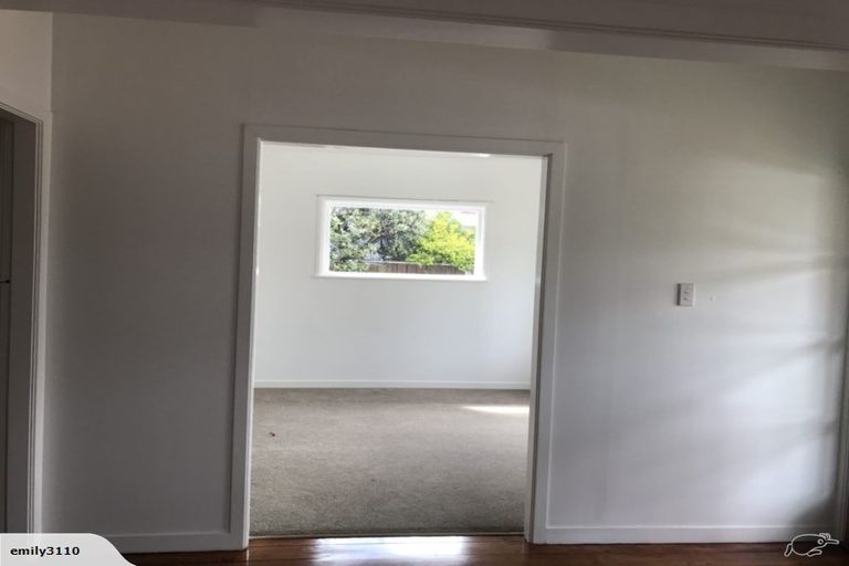 Photo of property in 178 Onepu Road, Lyall Bay, Wellington, 6022