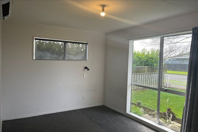 Photo of property in 12 Adkin Avenue, Levin, 5510