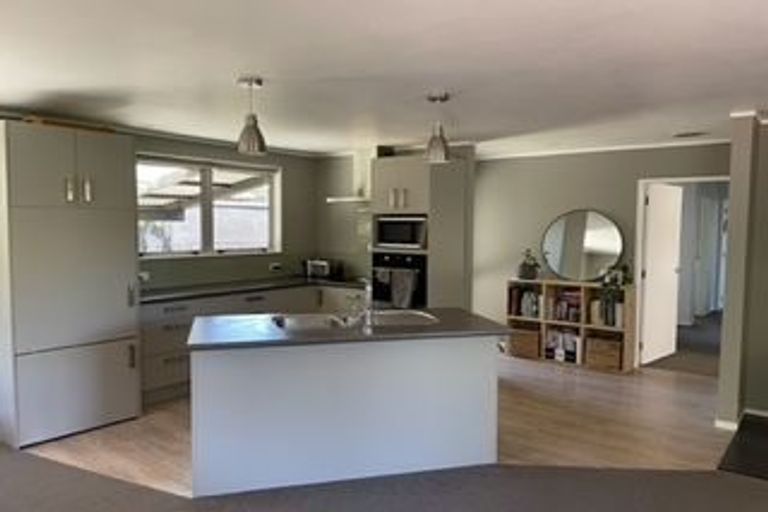 Photo of property in 1/155 Tauhara Road, Tauhara, Taupo, 3330