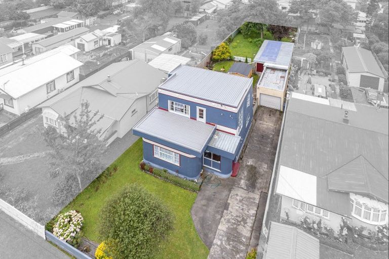 Photo of property in 16 Field Street, Aramoho, Whanganui, 4500