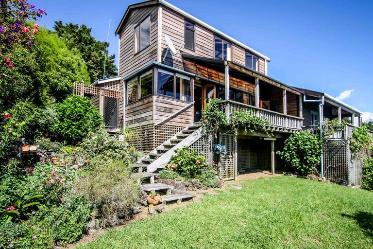 Photo of property in 4 Arabella Road, Opua, 0200
