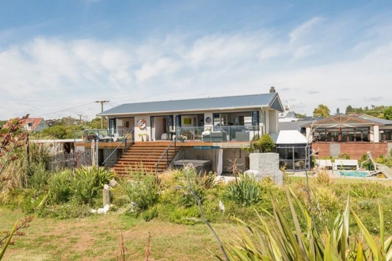 Photo of property in 9 Tait Street, Ruby Bay, Mapua, 7005