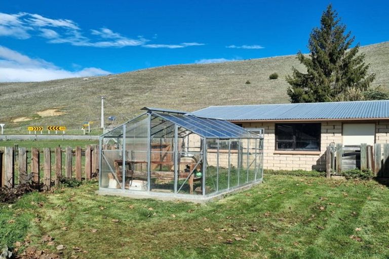 Photo of property in 2915 Tarras-cromwell Road, Tarras, Cromwell, 9383