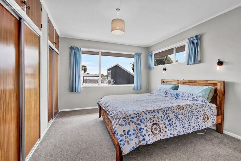 Photo of property in 15 Chilton Drive, Mairehau, Christchurch, 8052