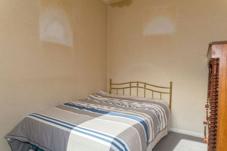 Photo of property in 27 Smith Street, Dannevirke, 4930