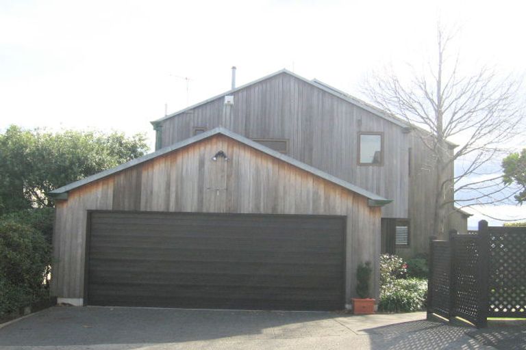 Photo of property in 6a Lambton Road, Hospital Hill, Napier, 4110