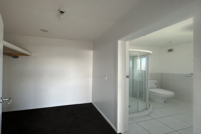 Photo of property in 27 Eskdale Road, Papakowhai, Porirua, 5024