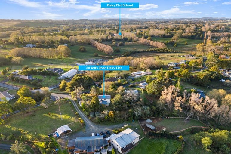 Photo of property in 38 Jeffs Road, Dairy Flat, Albany, 0794