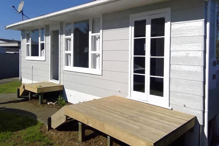 Photo of property in 20b Frank Hewitt Street, Pukekohe, 2120