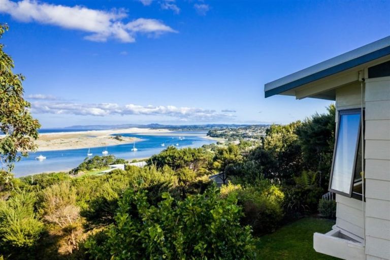 Photo of property in 39 Wintle Street, Mangawhai Heads, Mangawhai, 0505
