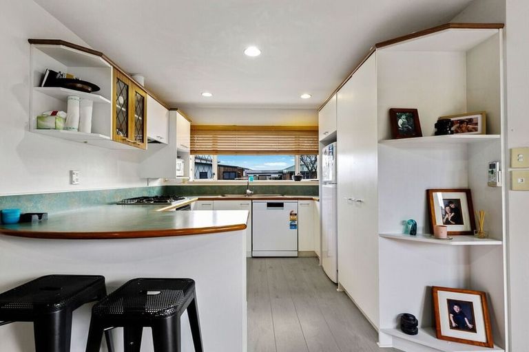 Photo of property in 5 Blue Gum Place, New Brighton, Christchurch, 8083