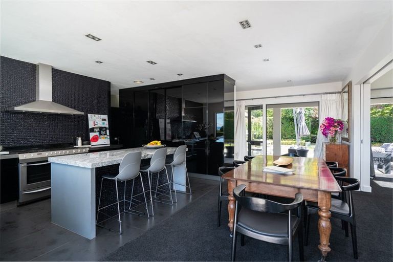 Photo of property in 344 Gillespie Place, Acacia Bay, Taupo, 3385