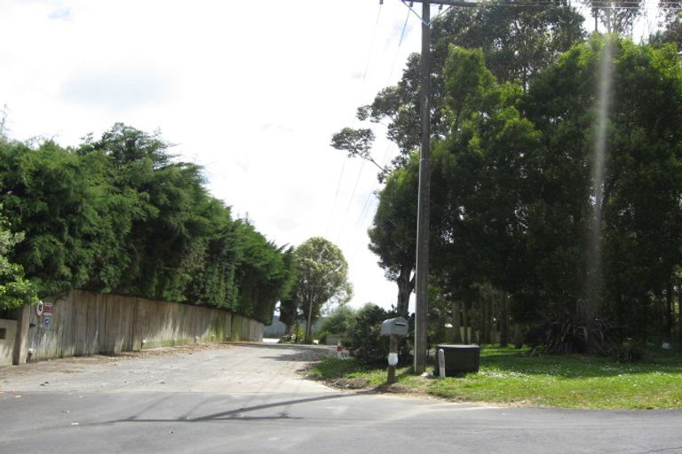 Photo of property in 68 Trigg Road, Kumeu, 0891