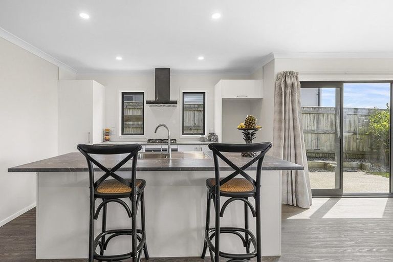 Photo of property in 84 Endeavour Drive, Whitby, Porirua, 5024