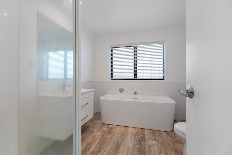 Photo of property in 49 Ridge Drive, Omokoroa, 3114