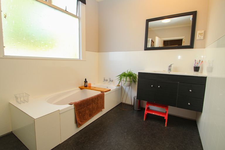 Photo of property in 57 Wansbeck Street, South Hill, Oamaru, 9400