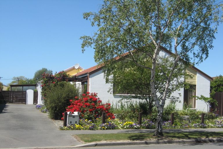 Photo of property in 11a Manuel Place, Bishopdale, Christchurch, 8053