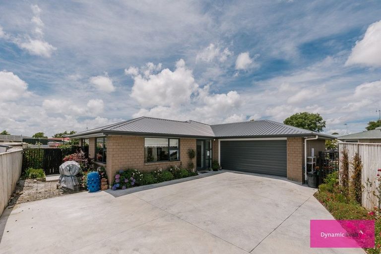 Photo of property in 43a Abraham Crescent, Milson, Palmerston North, 4414