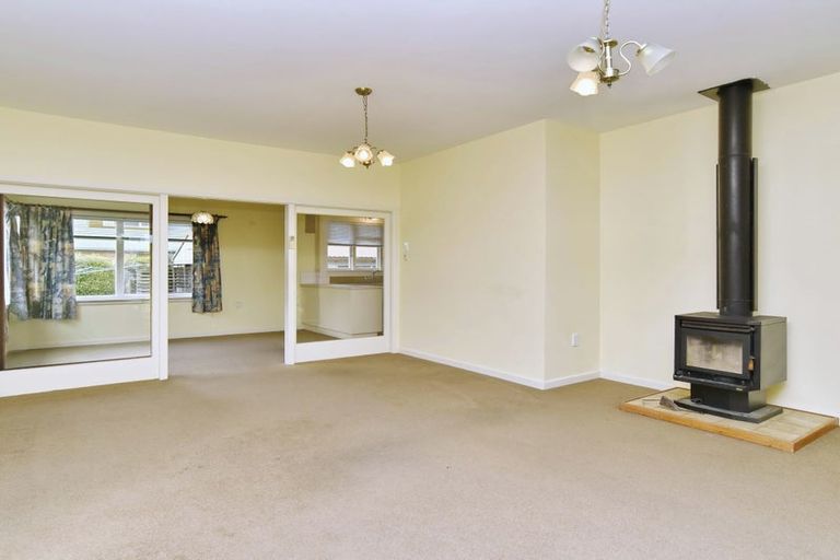 Photo of property in 560 Main North Road, Belfast, Christchurch, 8051