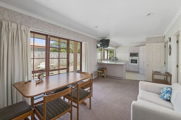 Photo of property in 42 He Awa Crescent, Waikanae, 5036