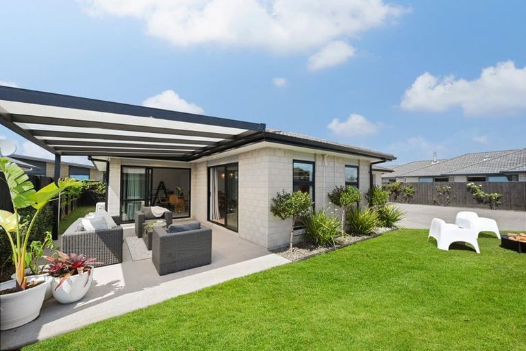 Photo of property in 1 Hebe Crescent, Papamoa Beach, Papamoa, 3118