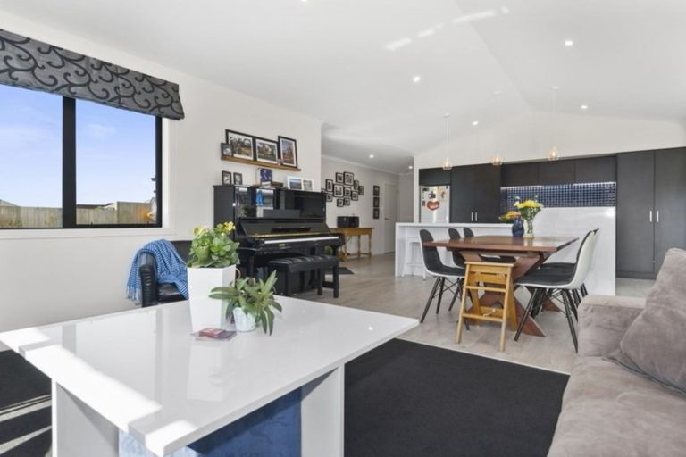 Photo of property in 28 Lynley Park Drive, Omokoroa, 3114