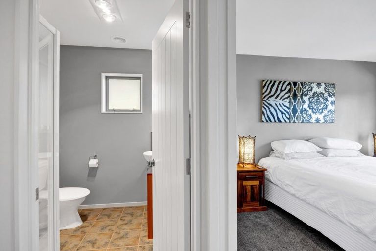 Photo of property in 201 Heta Road, Merrilands, New Plymouth, 4312