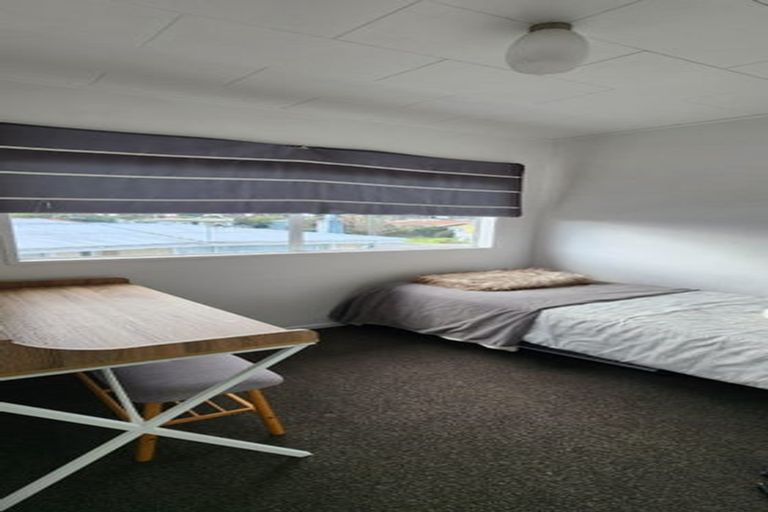 Photo of property in 607 Huia Street, Camberley, Hastings, 4120