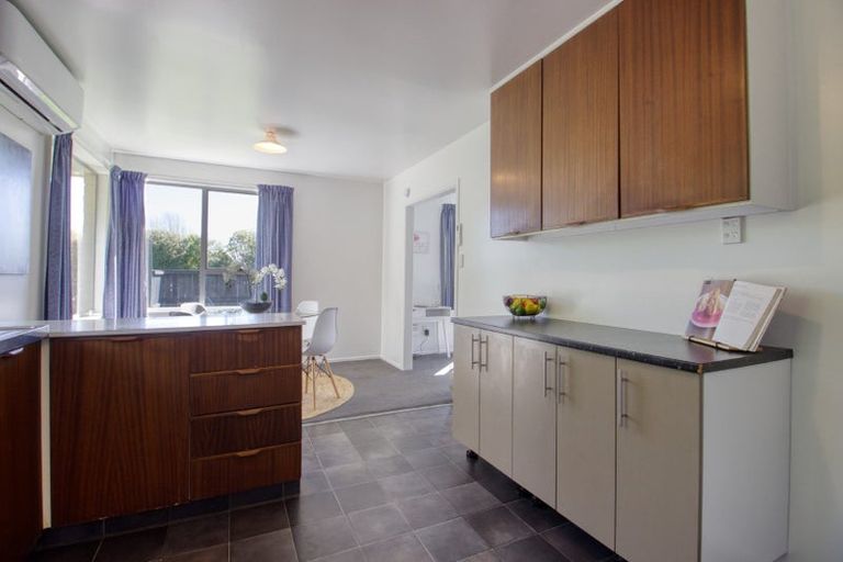 Photo of property in 1/24 Oldham Crescent, Halswell, Christchurch, 8025