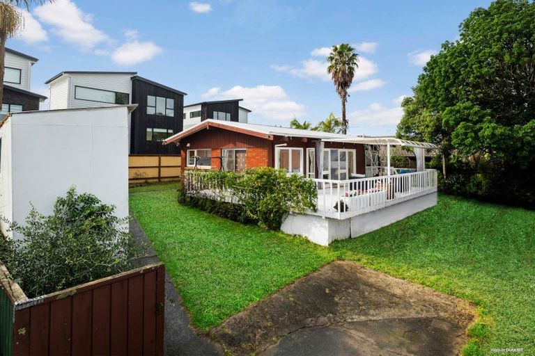 Photo of property in 36a Esmonde Road, Takapuna, Auckland, 0622