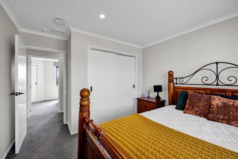 Photo of property in 1 Larlin Drive, Hawera, 4675