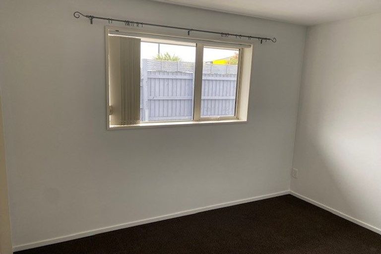 Photo of property in 2/162 Wainoni Road, Avondale, Christchurch, 8061
