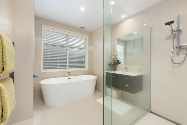 Photo of property in 173 Marine Parade, Mount Maunganui, 3116