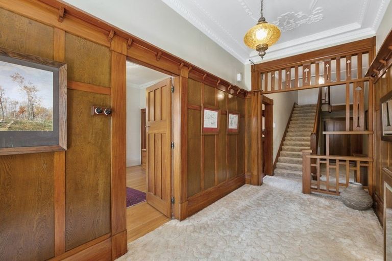 Photo of property in 239 Bay View Road, Saint Clair, Dunedin, 9012