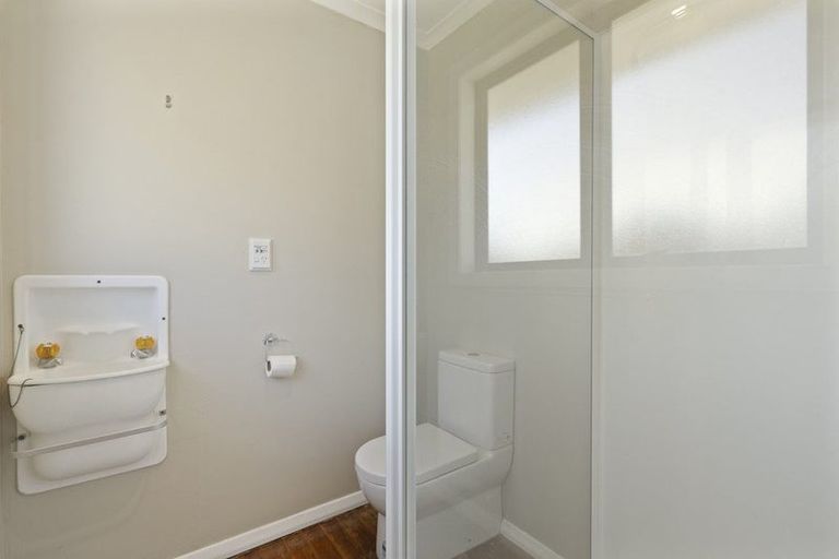 Photo of property in 63 Kashmir Avenue, Clouston Park, Upper Hutt, 5018