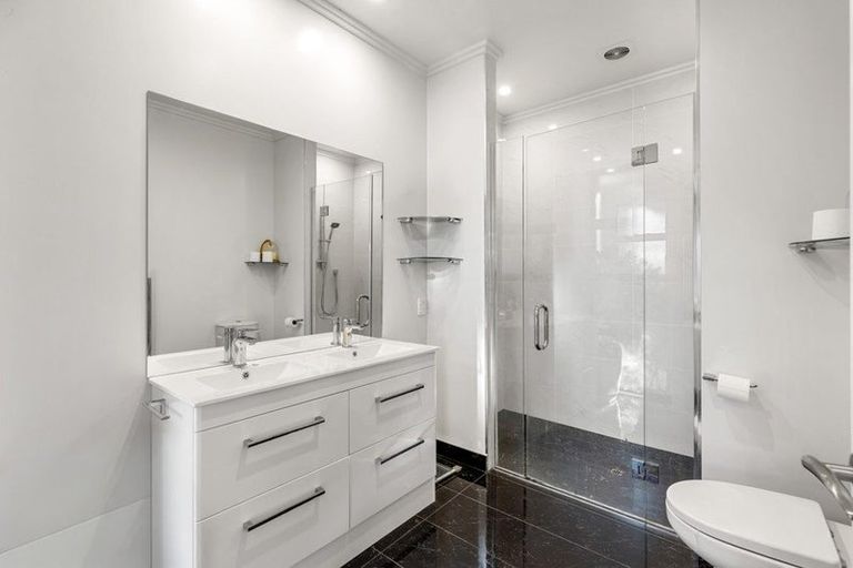 Photo of property in 7 Shillingford Boulevard, Rolleston, 7615