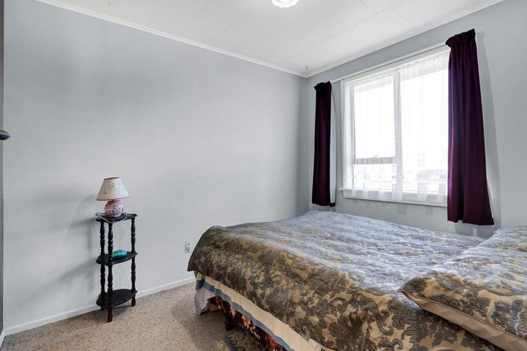 Photo of property in 44 Reid Avenue, Hawera, 4610