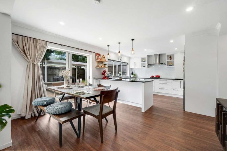 Photo of property in 1/14 Casabella Court, Northpark, Auckland, 2013