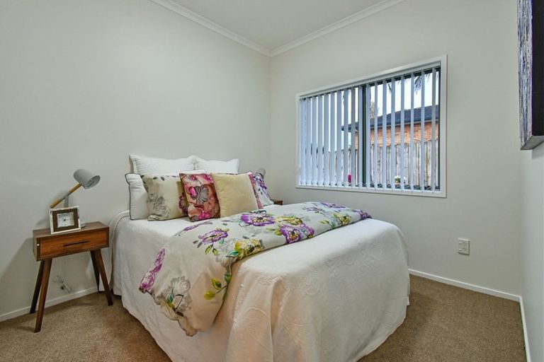 Photo of property in 41 Robin Brooke Drive, Flat Bush, Auckland, 2019
