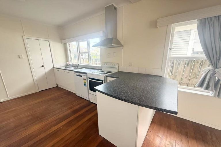 Photo of property in 1/11 Church Road, Mangere Bridge, Auckland, 2022