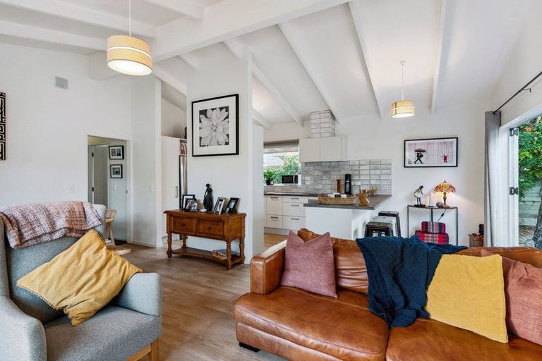 Photo of property in 18c Titoki Road, Waikanae Beach, Waikanae, 5036