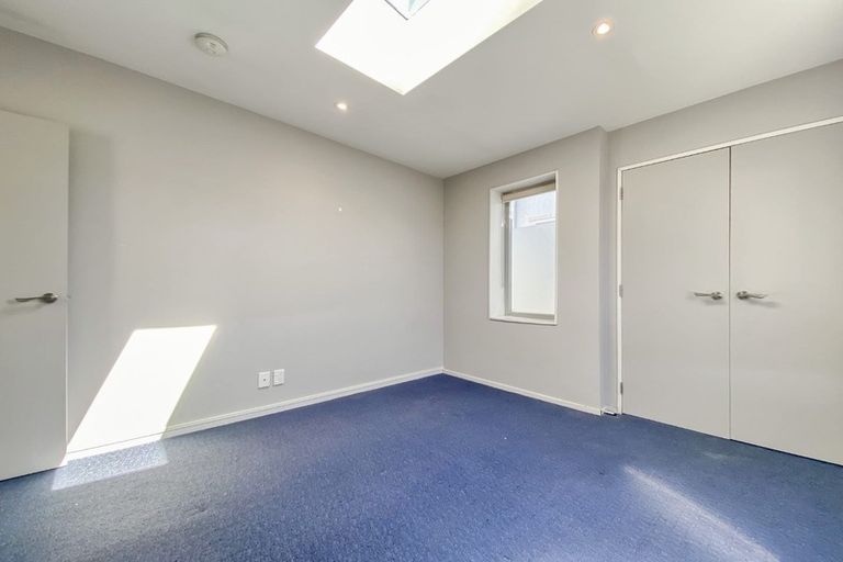 Photo of property in 5/35 Home Street, Mount Victoria, Wellington, 6011